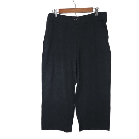 Nwt nike yoga luxe wide leg high waist Loose Fit Crop Pants - Picture 2 of 9